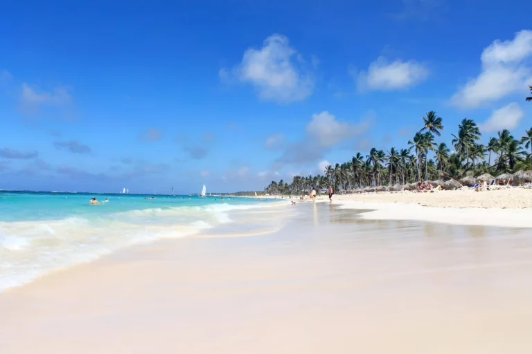 en la isla bavaro, vas a poder disfrutar de unas agradables vacaciones.